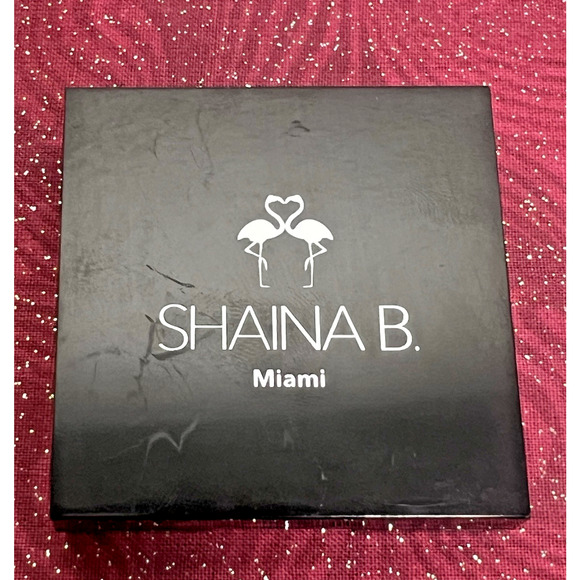 Shaina B. Miami Pressed Eye Shadow Duo Venetian Gray QUEEN OF DIAMONDS 0.07 oz - Picture 4 of 5